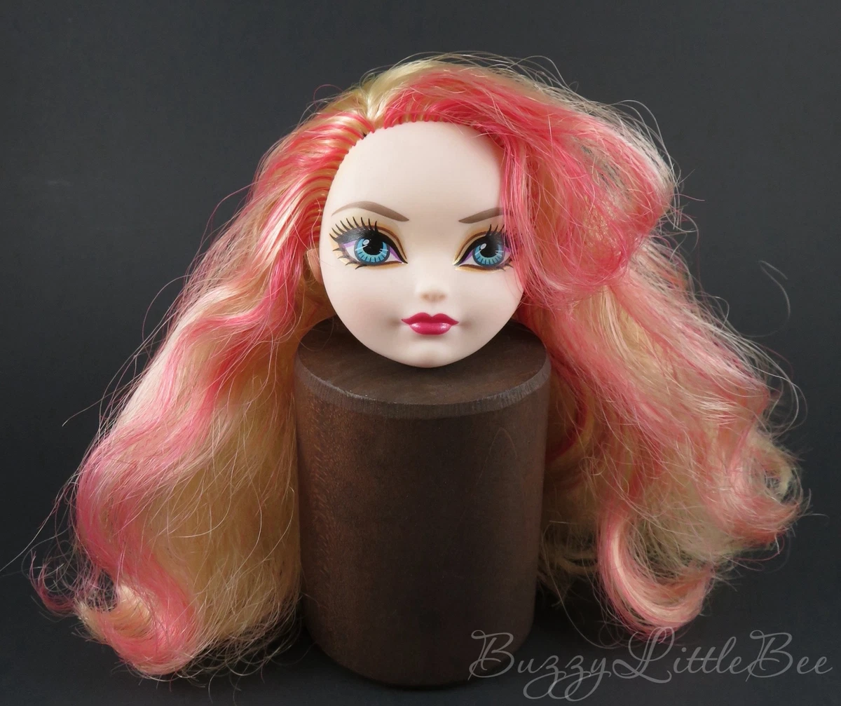 Mattel Ever After High Hat-Tastic Apple White Doll