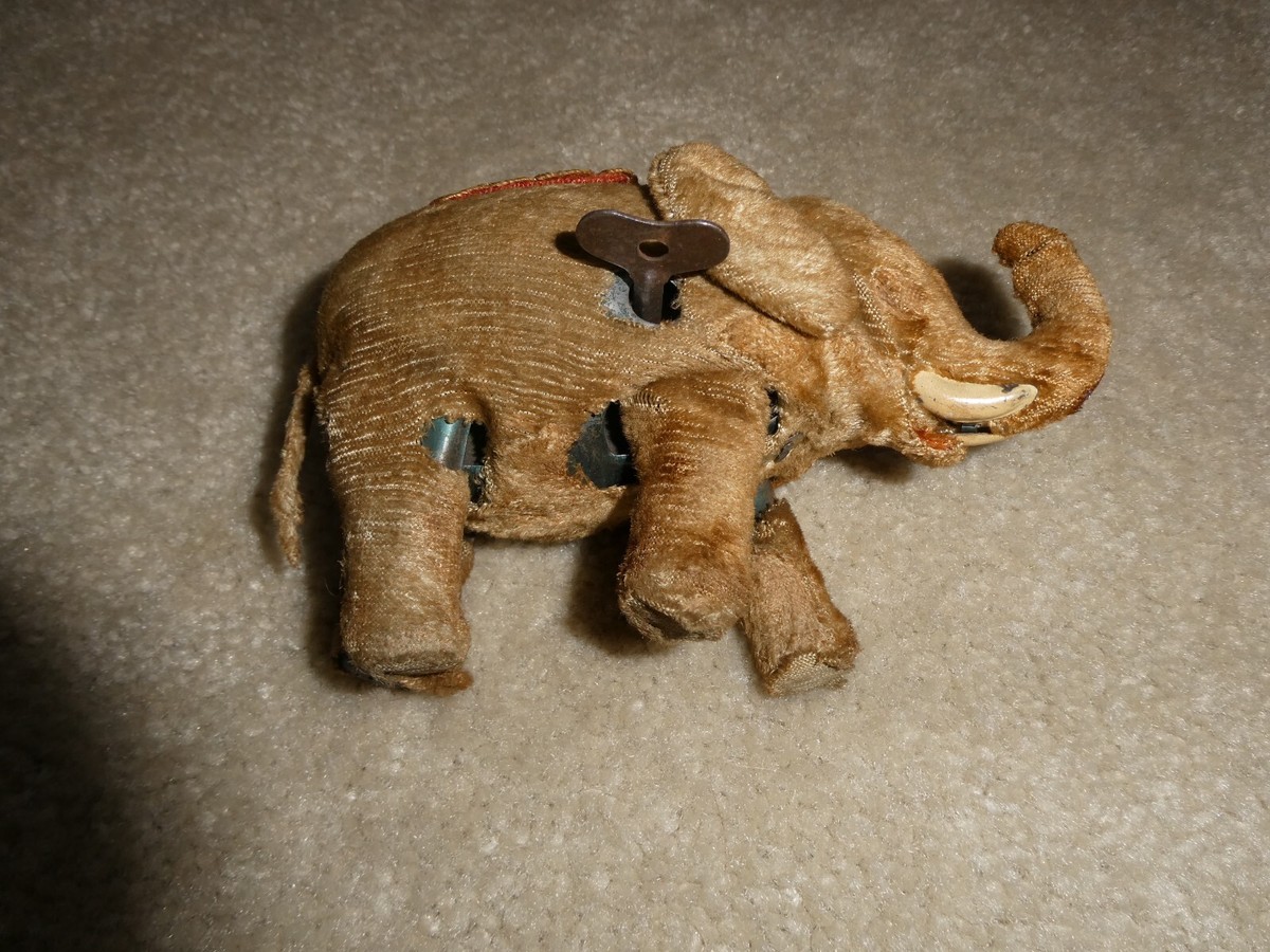 * vintage elephant ❀ * もふもふ 小さな 象さん Vintage 1950s Japan Mohair Windup Walking Circus Elephant Animal 3