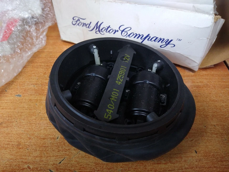 Espejo-motor Ford OEM 97-02 E-350 Econoline Club Wagon F58Z17D696A Foto 2 de 4