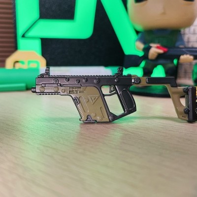 Tarkov Kriss Vector Schlüsselanhänger - 9x19 SMG Mini Metall Replik, Gen 2 Design