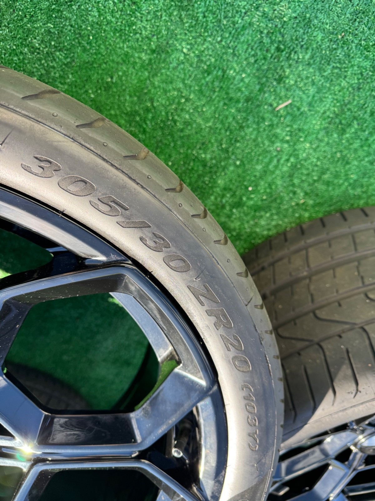 Lamborghini  Tecnica Huracan Black Forged OEM Wheels 60th Anniversary Rare