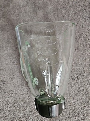 Oster Square Glass 5 Cup Pitcher Carafe Boroglass With Lid + Blade Replacement