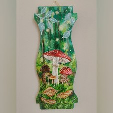 Funghi Decorativi Su Fetta Di Legno Dipinta A Mano, Quadretto Natalizio 