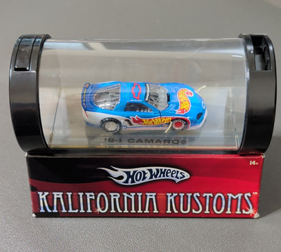 Hot Wheels 1:64 Diecast '94 Camaro Chevrolet Blue w Case