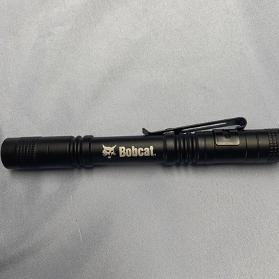 Bobcat 150 Lumen Flashlights w/ Pocket Clip. (Batteries included) New