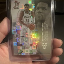 Topps 2025-26 Topps signature Basketball Giannis Antetokounmpo Bucks #56 RC