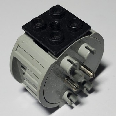 Lego 4352 Electric 4.5V 3 C-Cell Battery Box Polarity Switch 2x4