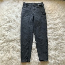LEVI'S HIGH-WAISTED MOM JEANS