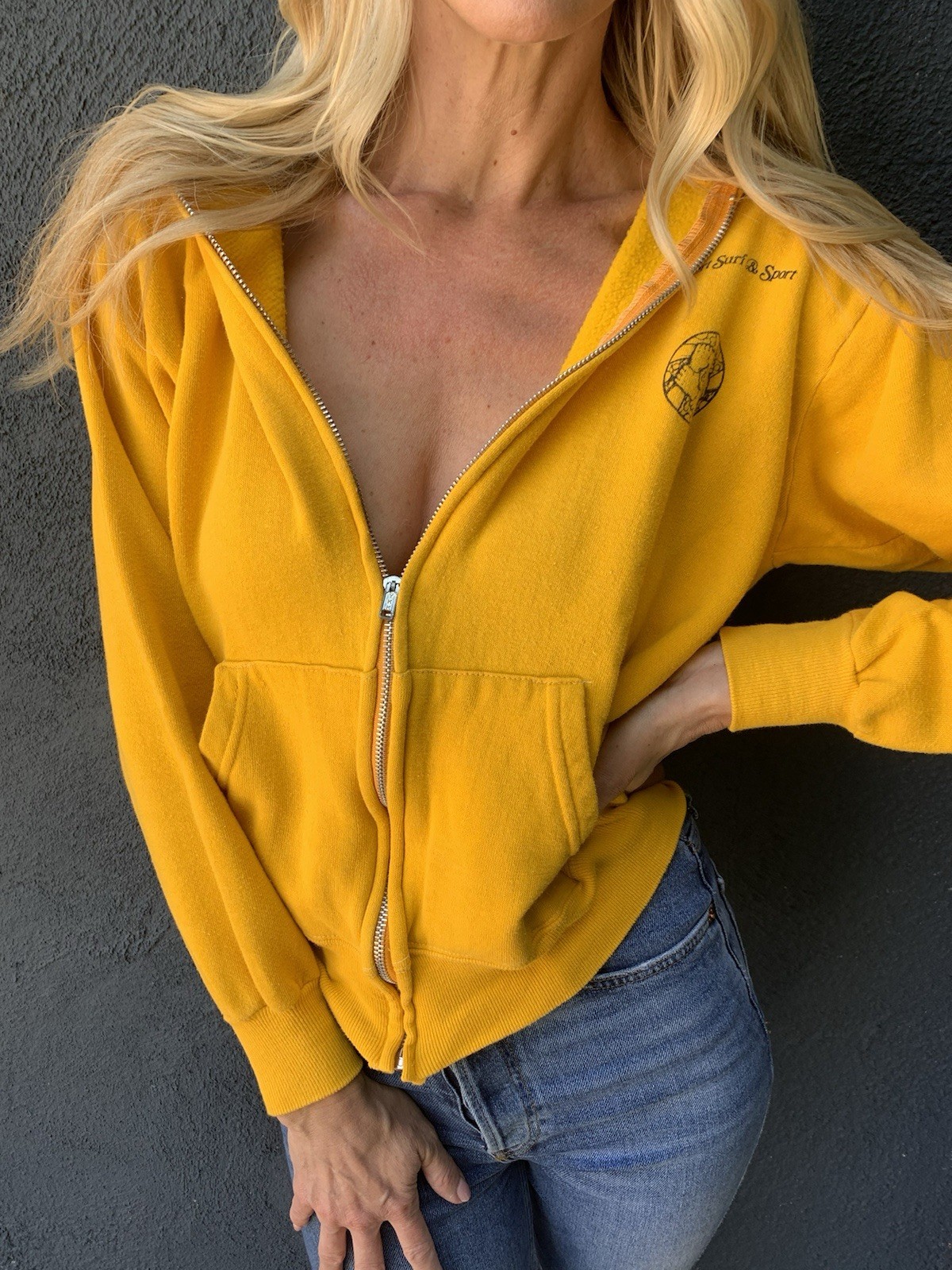 70s VINTAGE NEWPORT BEACH CALIFORNIA SURF & SPORT SURF SHOP SWEATSHIRT SZ S 80s