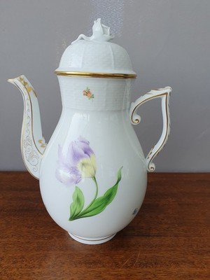 Kanne Kaffeekanne Herend Tulip handbemalt wunderschön signiert