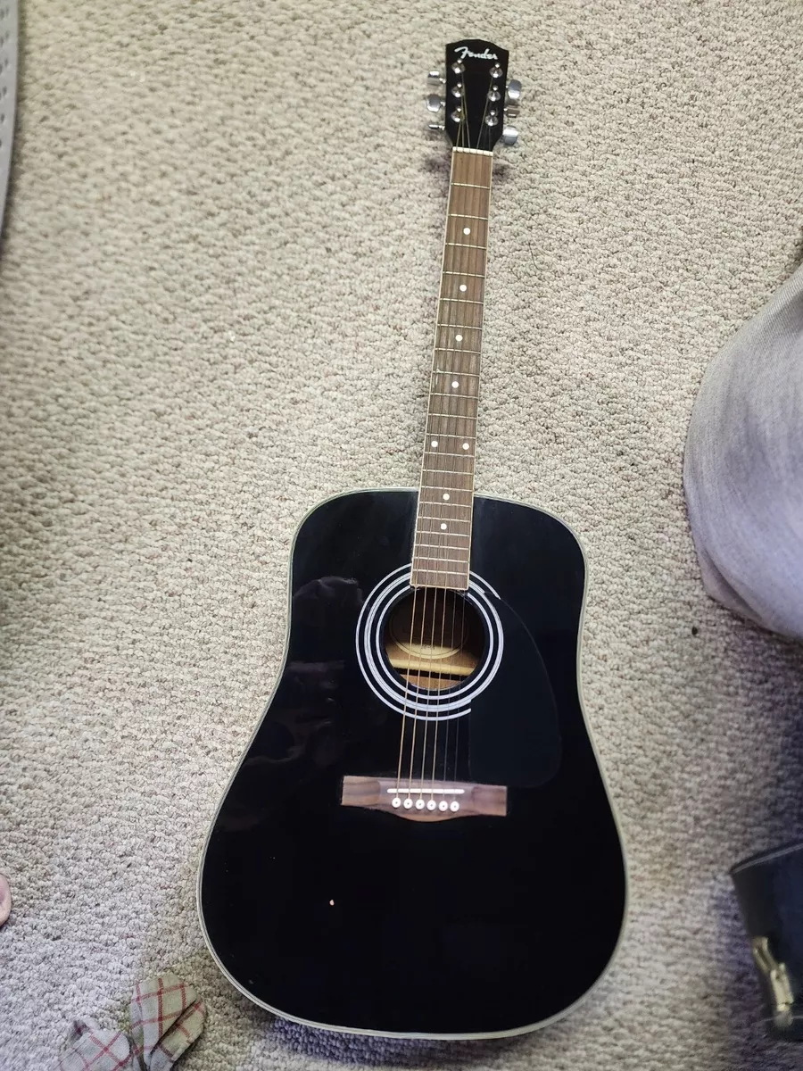 Fender DG 99 Acoustic Guitar with strap and strings