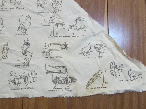 Vintage WWII First Aid illustrated triangular bandage Bandana Copyright 1942 - Picture 6 of 15