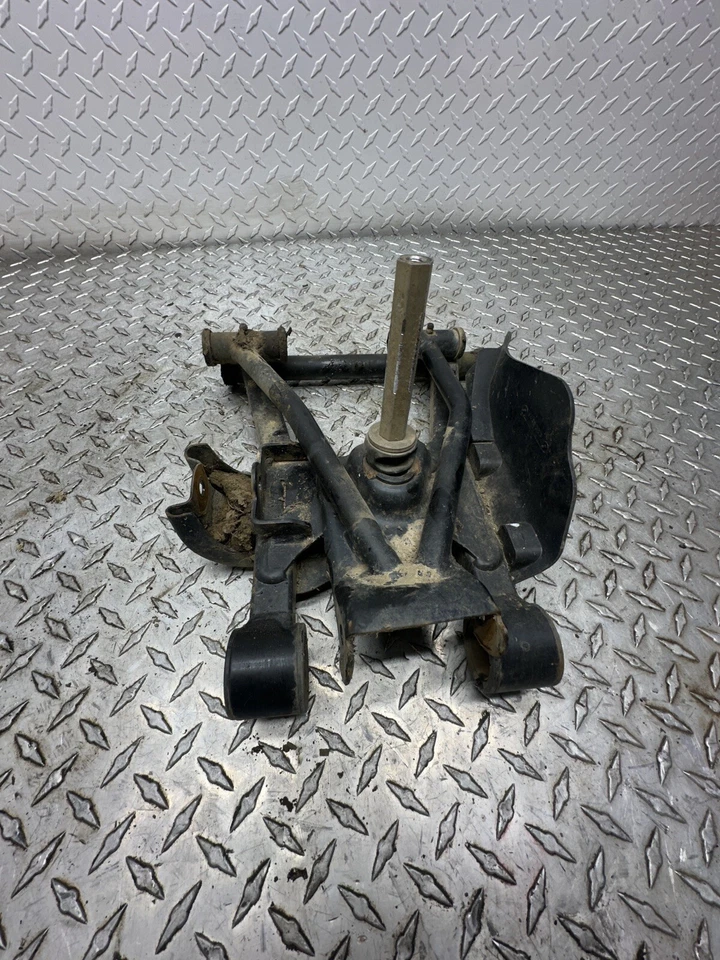2012 Polaris Sportsman 400 OEM traseira traseira inferior esquerda controle um braço - Imagem 3 de 4