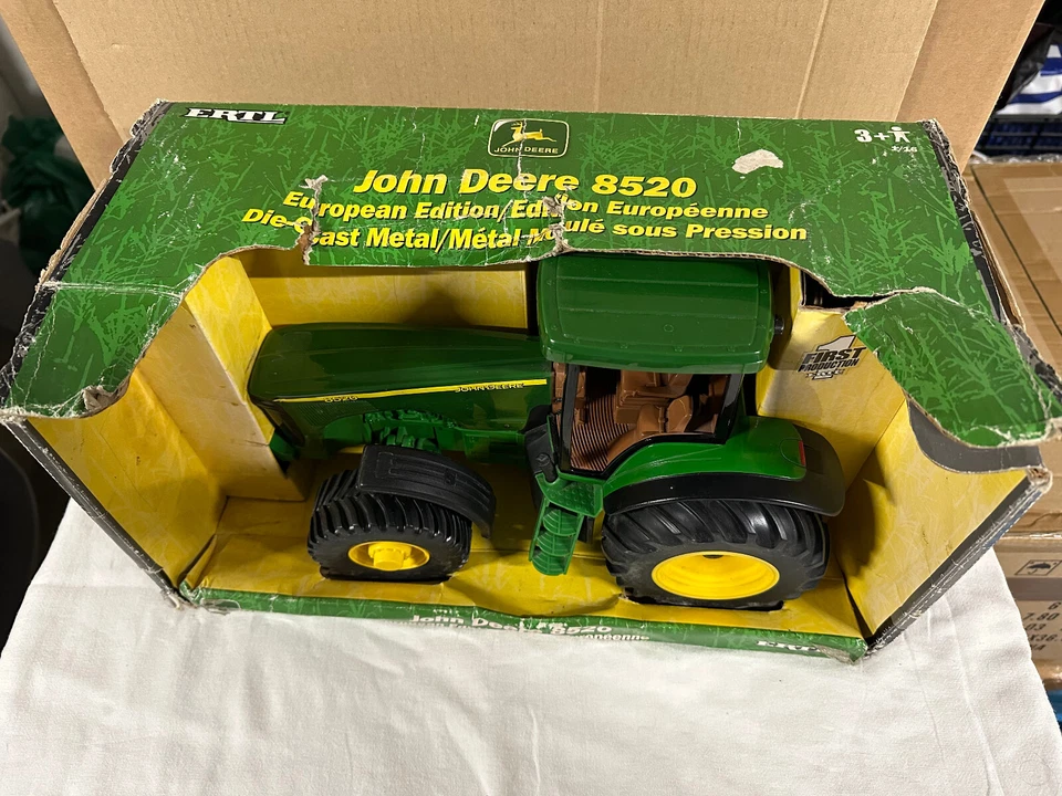 JOHN DEERE 8520 EUROPEAN EDITION - ERTL - SCALA 1/16 - Immagine 3 di 4