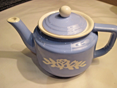 Vtg Harker Pottery Blue Carv Kraft White Rose Coffee Tea Pot 5 1/2'' Beautiful