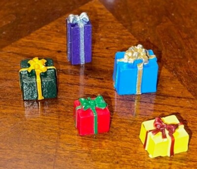 Premium 5 Pc Decorative Box Set 1/24 Scale G Scale Diorama Accessory Items