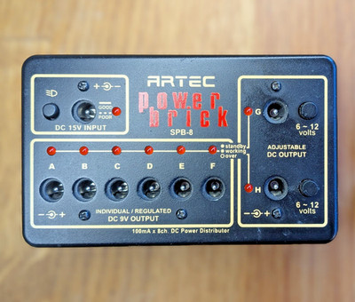 Artec SPB 8 Power Brick   Multi Netzteil für Effektpedale + OVP + Kabel-Set