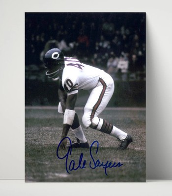 Gale Sayers   Chicago Football Three-Point Stance   Poster Print