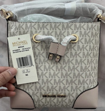 Michael Kors - Mercer Small Logo Bucket Bag Vanilla Color