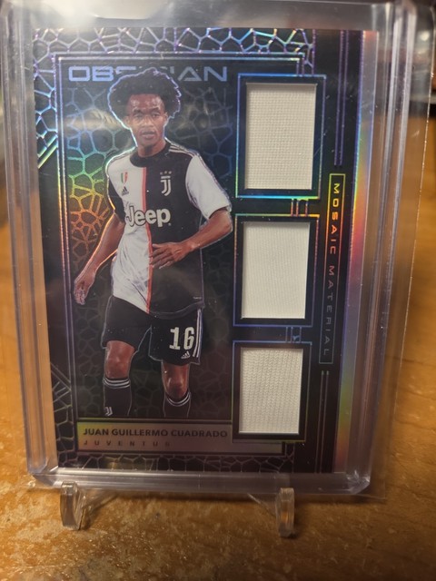 2019-20 Panini Obsidian Soccer Juan Guillermo Cuadrado Relic 14/75 Juventus