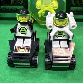 SPACE LEGO 6981 BLACKTRON AERIAL INTRUDER WITH MANUAL