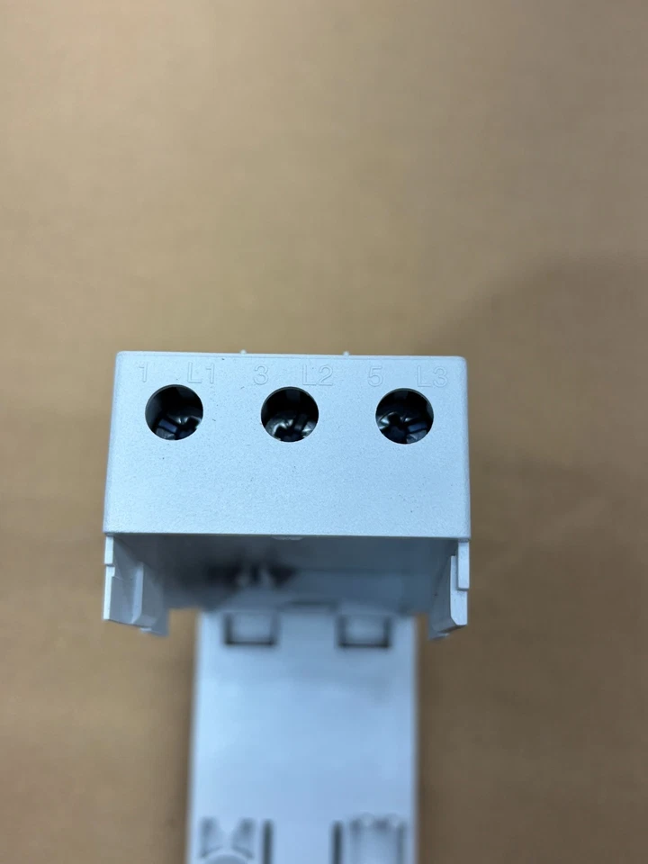 Lote de 2x Allen-Bradley 193-1EPB Montaje en Panel Adaptador Marco Sombrero Superior Riel DIN E100 Foto 4 de 4