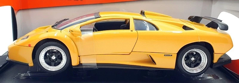 MotorMax escala 1/18 diecast 73168 - Lamborghini Diablo GT - amarillo Foto 3 de 4