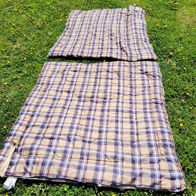 2 Vintage Sleeping Bags Henderson Dacron Hollofil 808 34'' x 75''