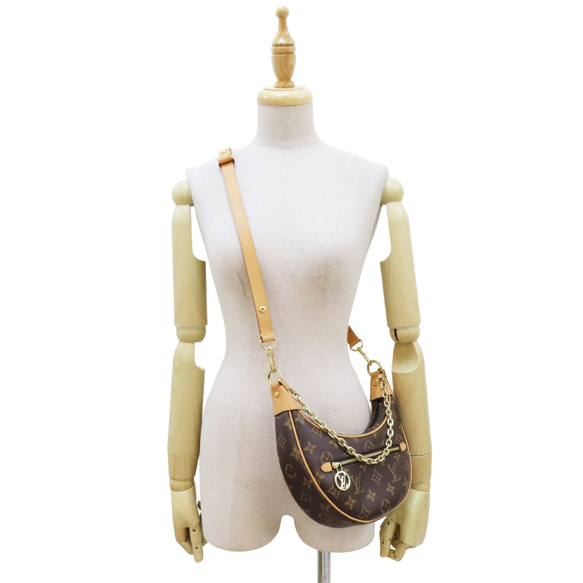 LOUIS VUITTON Loop Hobo Shoulder Bag Monogram Canvas Brown LOUIS VUITTON Loop Hobo Shoulder Bag Monogram Canvas Brown