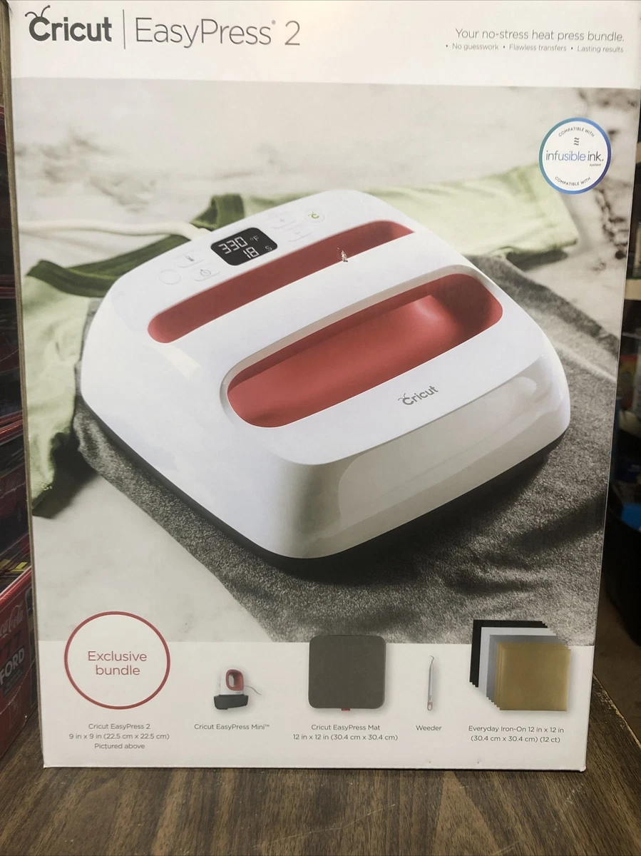 Cricut Easy Press 2 Bundle with Cricut Mini Raspberry 9 x 9 Mini Heat