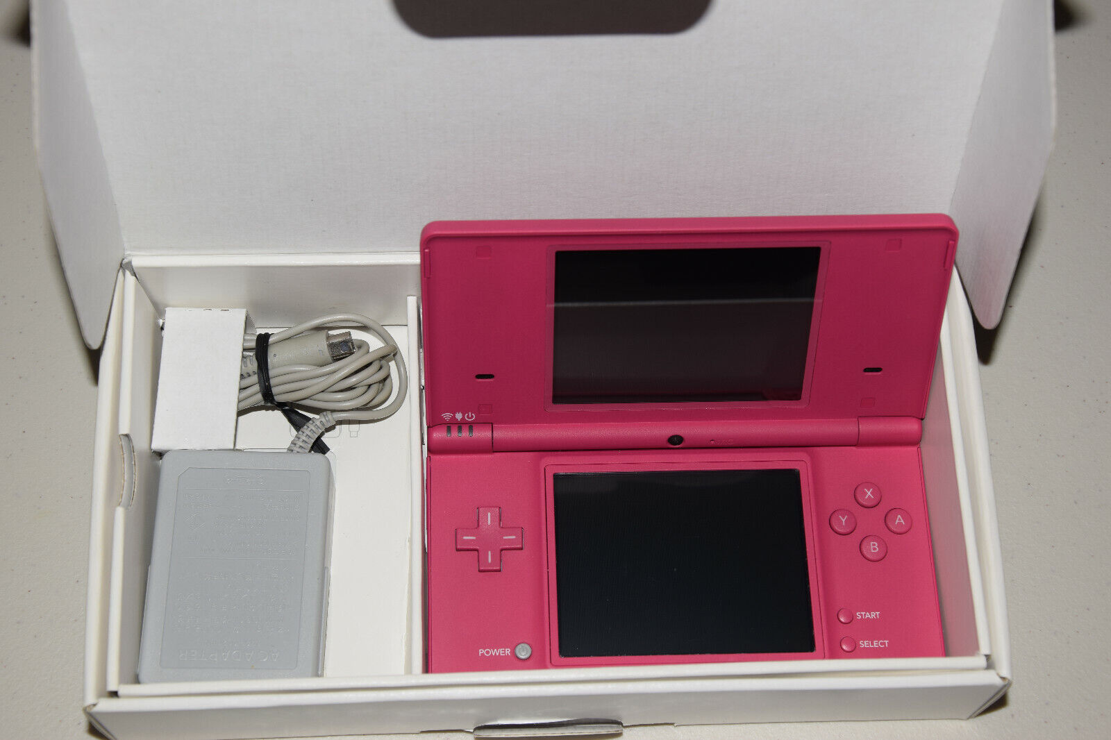 Nintendo DSi TWL-001 Pink 3.25 Handheld Video Gaming Console 5501