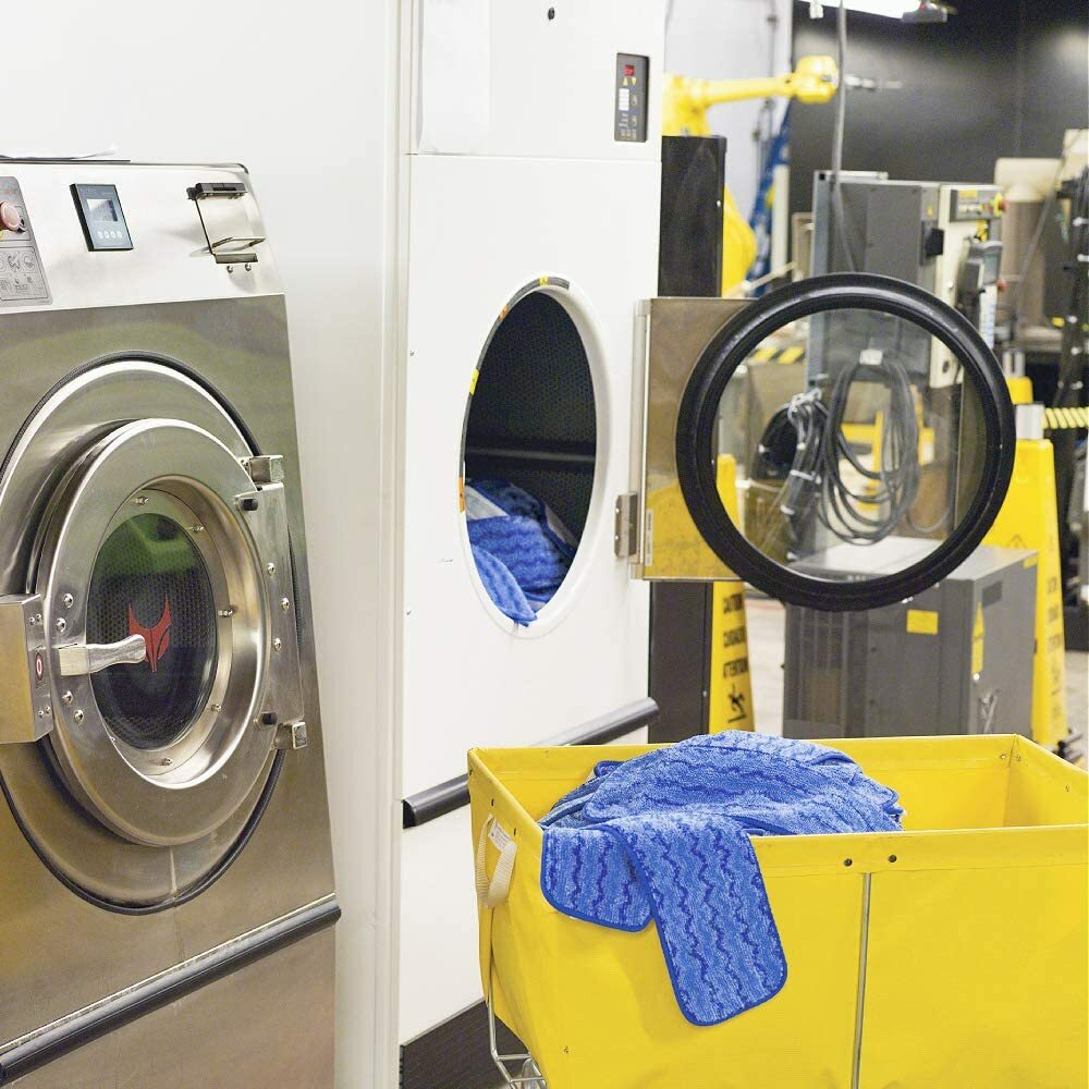 Rubbermaid Commercial Q410 Wet Room Pad 18" Microfiber Blue Use W Q560