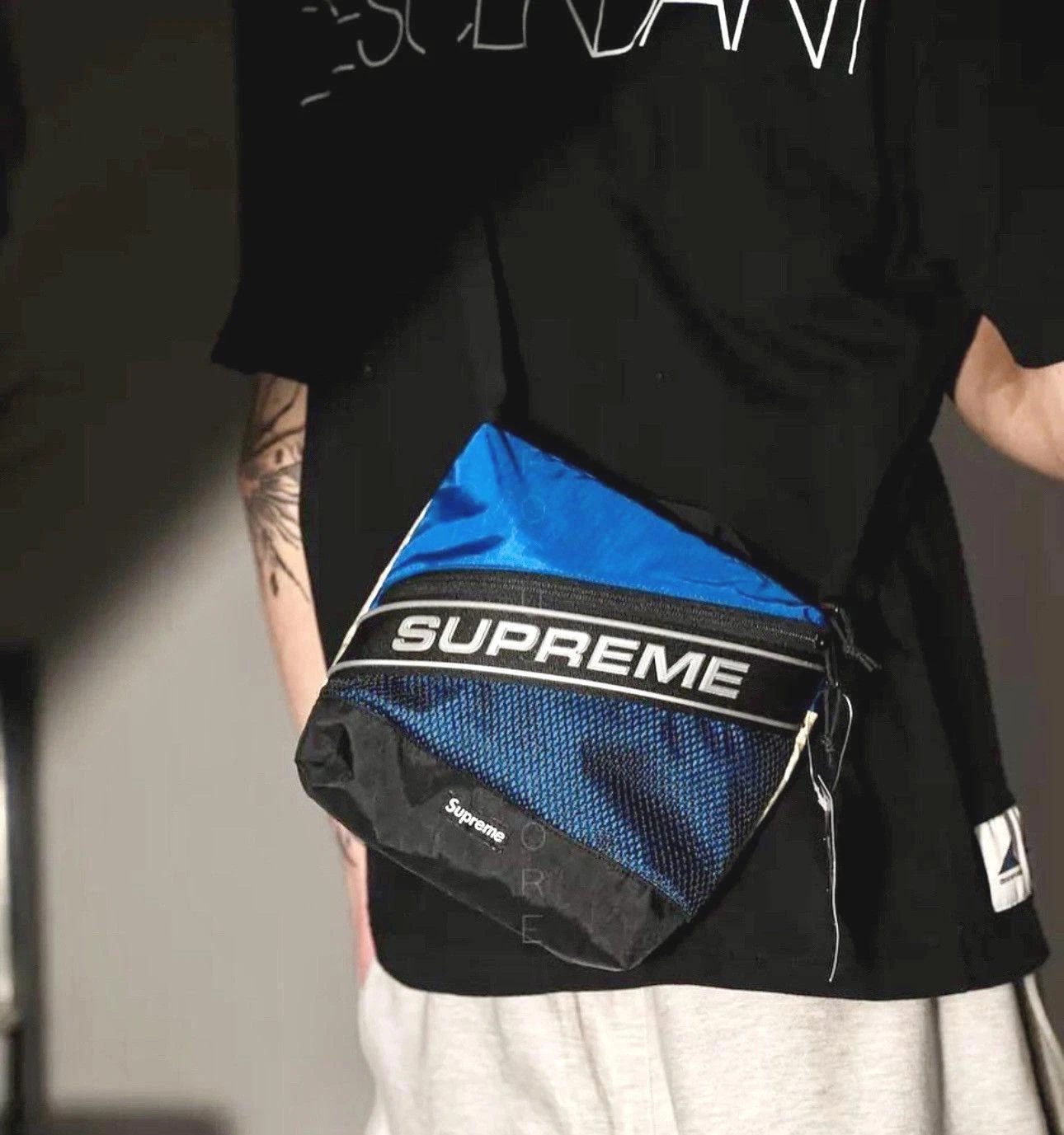 Sac à bandoulière Supreme logo 3D
