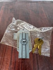 Vintage Yale Cabinet Drawer Lock With 2 Keys NOS