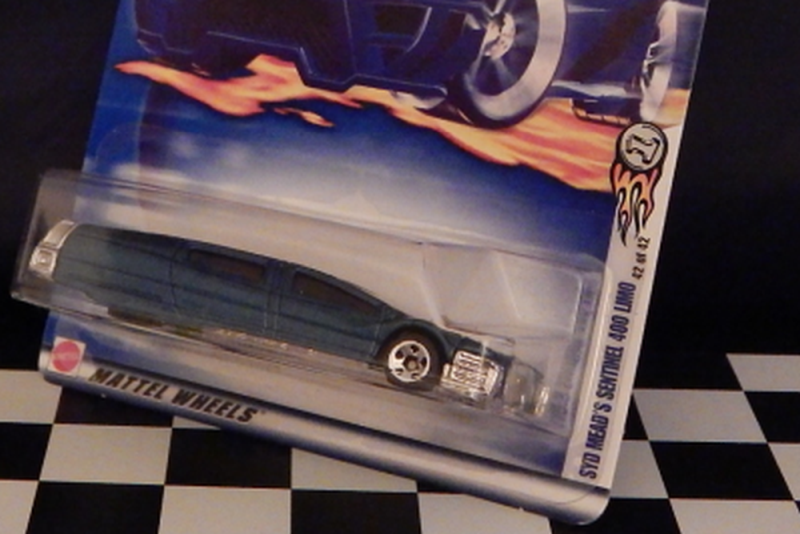 SYD Mead's Sentinel 400 Limo Concept Limousine Hot Wheels 02-054