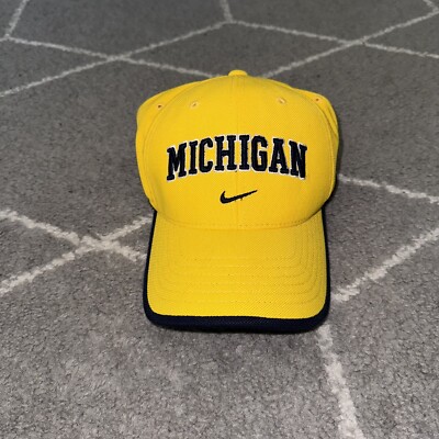 Vintage University Of Michigan Wolverines Nike Dad Hat Cap Flex Fit Yellow NCAA