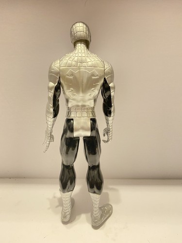 Marvel Spiderman 2013 Silver and Black 11.5" Action Figure Hasbro - Picture 5 of 10