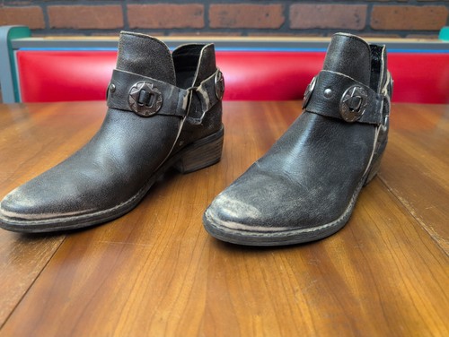Chinese Laundry Austin Buff Leather Black Brown Ankle Boot Booties Low Heel 6 - Picture 13 of 17