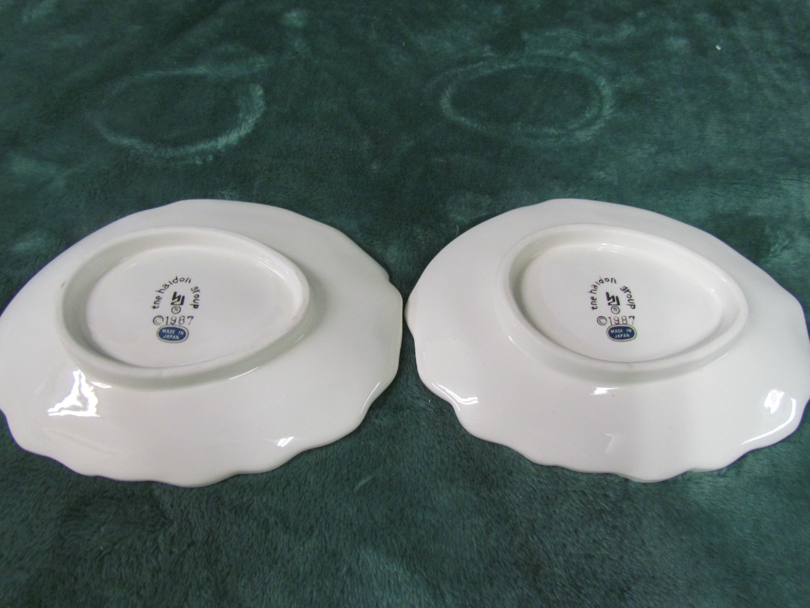 2 VINTAGE TIDBIT SNACK PLATES HALDON GROUP BUNNY CABBAGE 1997 JAPEN