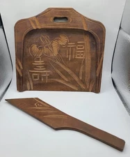Vtg Hand Carved Asian Wood Silent Butler Crumb Catcher Scraper Pan & Scraper 7"