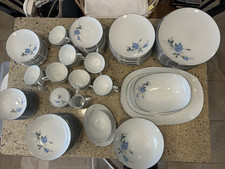 Noritake Sylvia 6603 Fine China Service for 12 90 Piece Set Blue Flowers Japan