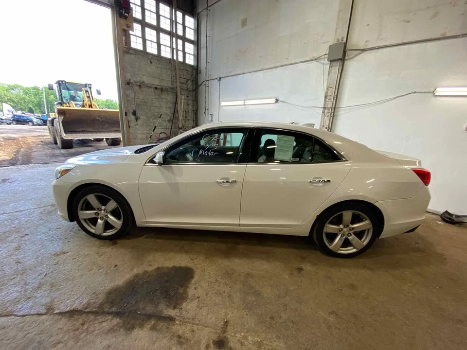 13 14 15 16 CHEVY MALIBU Air Conditioning AC Compressor - Image 4 of 4