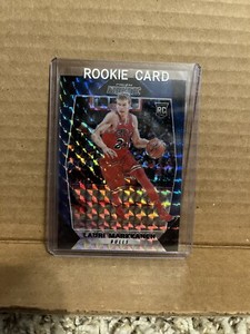 2017-18 Panini Prizm Mosaic Lauri Markkanen Blue Rookie Prizm Refractor Parallel