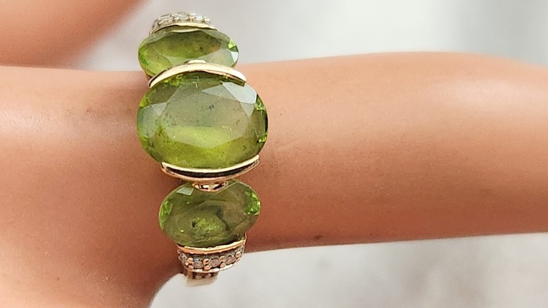 ESTATE 14KT PERIDOT & DIAMOND RING S-7 WT. 3.4 GR