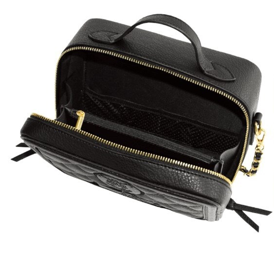 【美品】ANNA SUI 限定車　シリアルナンバー付きcar bag 美品】ANNA SUI 限定車 シリアルナンバー付きcar bag - メルカリ