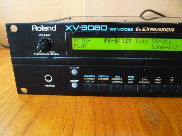 ROLAND XV-3080 128Voices Sound Module Synthesizer with Power