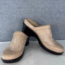 Alegria women’s sz 37 (US 7/7.5) ISA-610 Embroidered Neutral Beige Clog Comfort