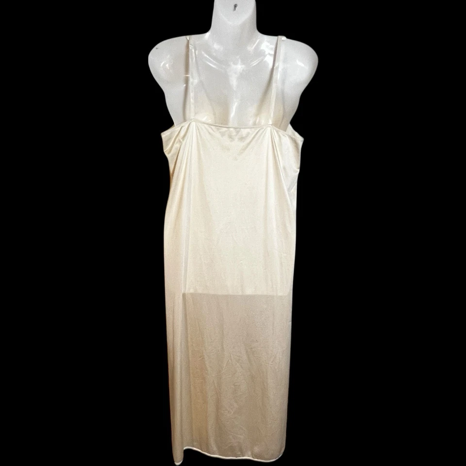 Vestido De Colección Vassarette Nylon Beige Melocotón Sin Mangas Completo Borde de Encaje Talla 36 Hecho en EE. UU. Glamour Foto 4 de 4