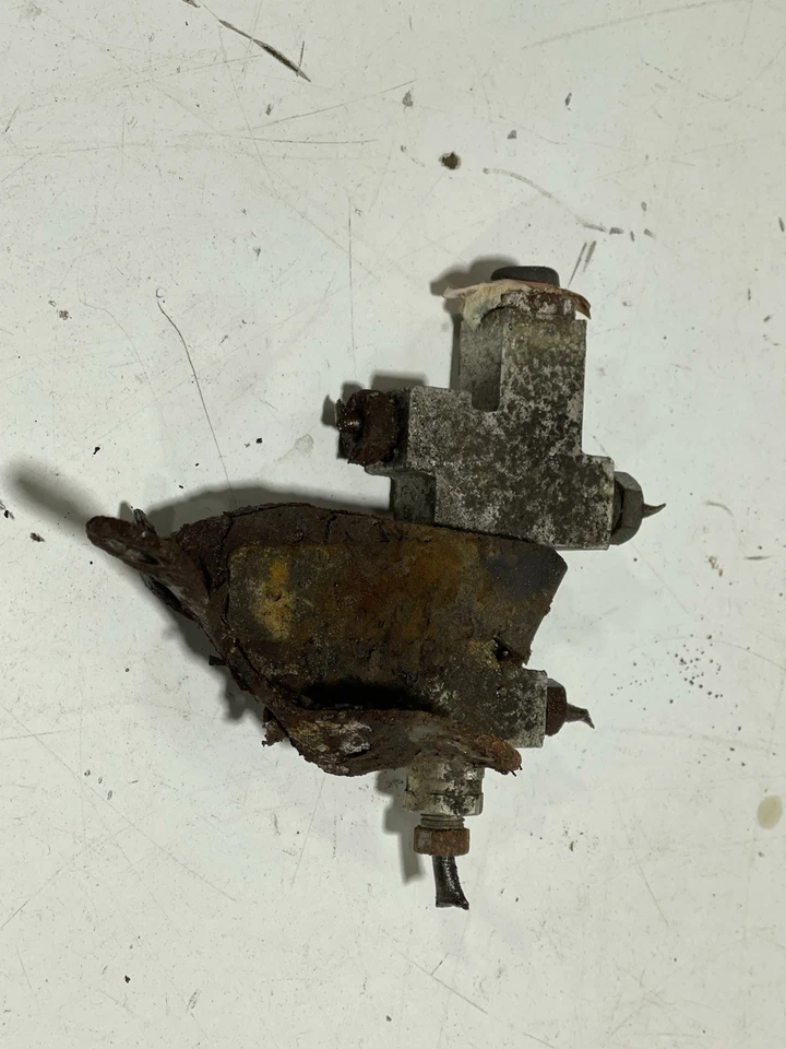 Válvula dosificadora freno Jeep TJ Wrangler sin tambor de disco ABS con soporte OEM 97-06 Foto 4 de 4