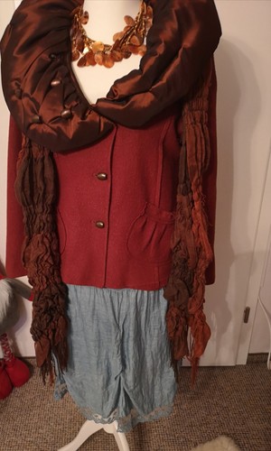 Ausgefallene Jacke Gr 40 /42 - Bild 4 von 6